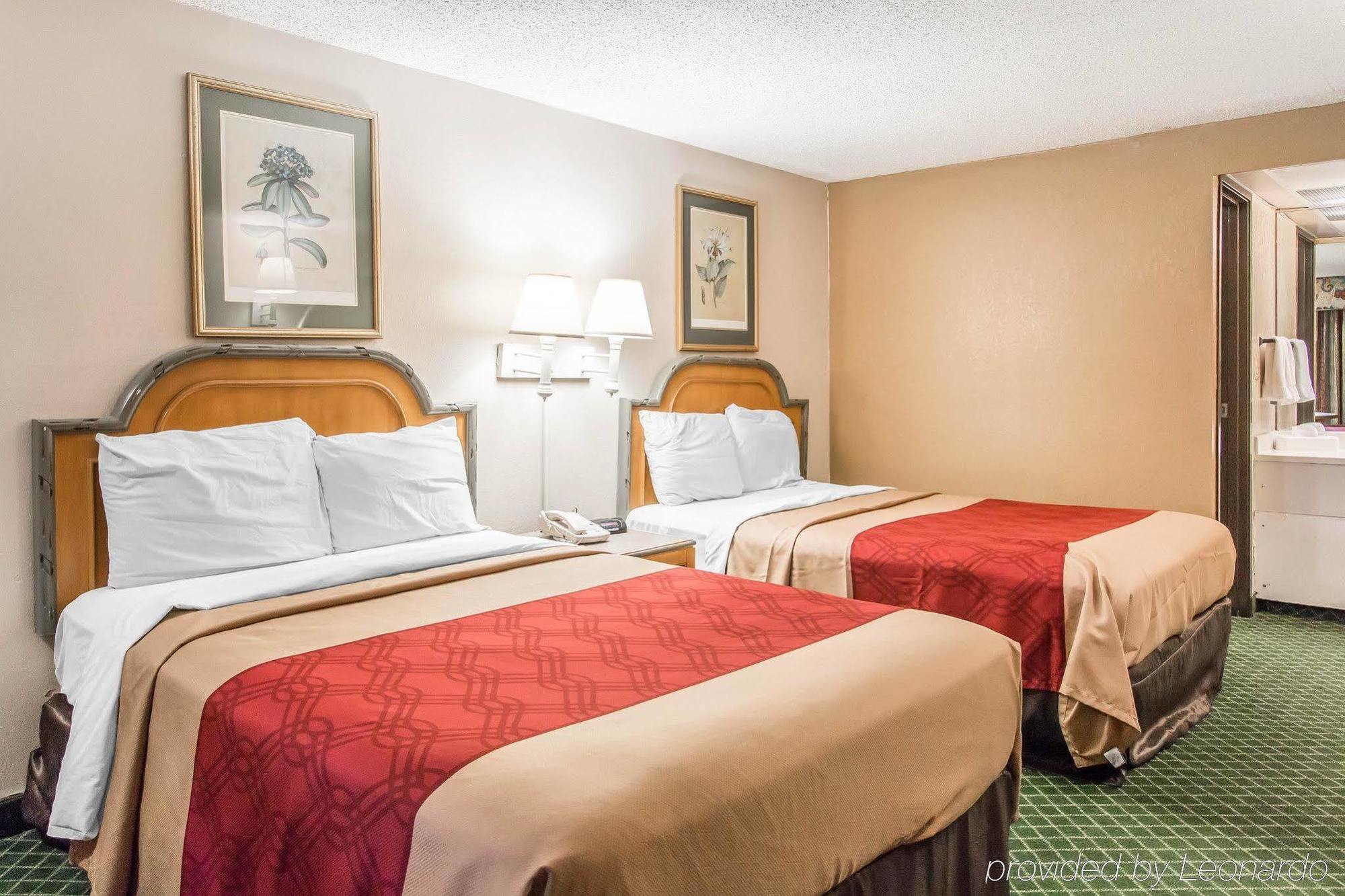 Econo Lodge Pooler - Savannah I-95 ภายนอก รูปภาพ