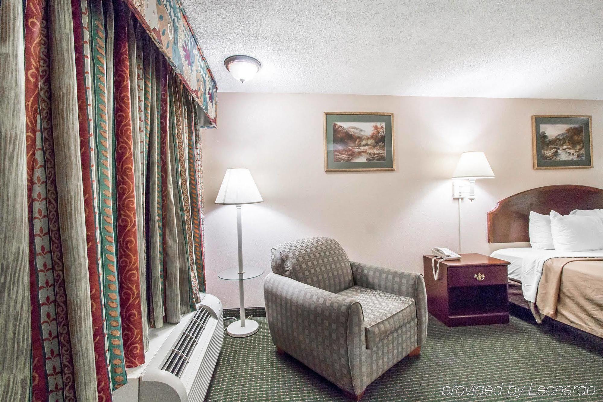 Econo Lodge Pooler - Savannah I-95 ภายนอก รูปภาพ